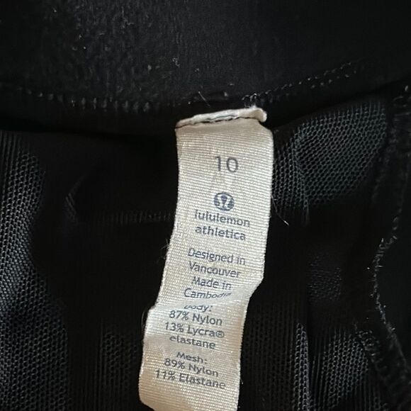 Lululemon Women's Black Zip-up Jacket - Size 10 - Picture 5 of 7